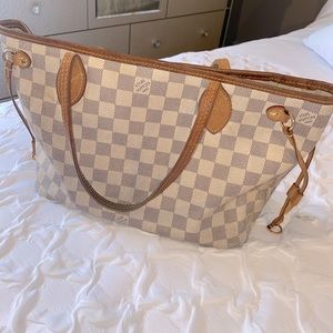 Louis Vuitton MG white mini tote